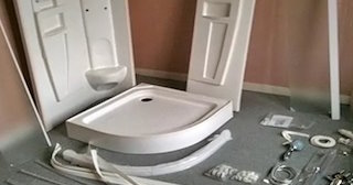 Установка и монтаж душевых кабин от 4136 руб. в Кирове - СантехДомКро